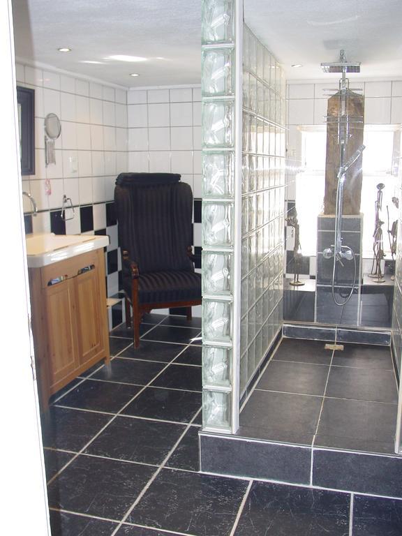 Helmarshausen Robert'S Bed & Breakfast מראה חיצוני תמונה