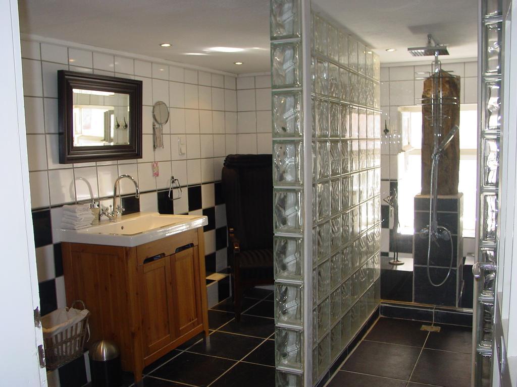 Helmarshausen Robert'S Bed & Breakfast מראה חיצוני תמונה