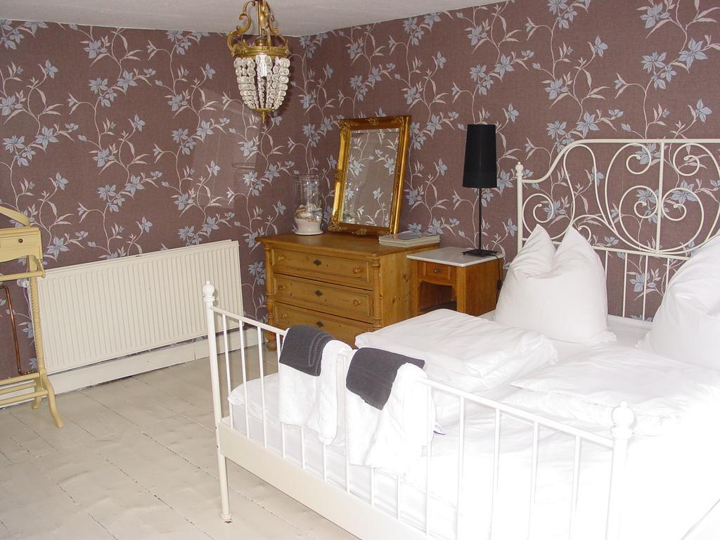 Helmarshausen Robert'S Bed & Breakfast מראה חיצוני תמונה