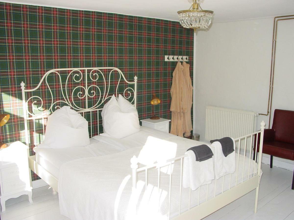 Helmarshausen Robert'S Bed & Breakfast מראה חיצוני תמונה