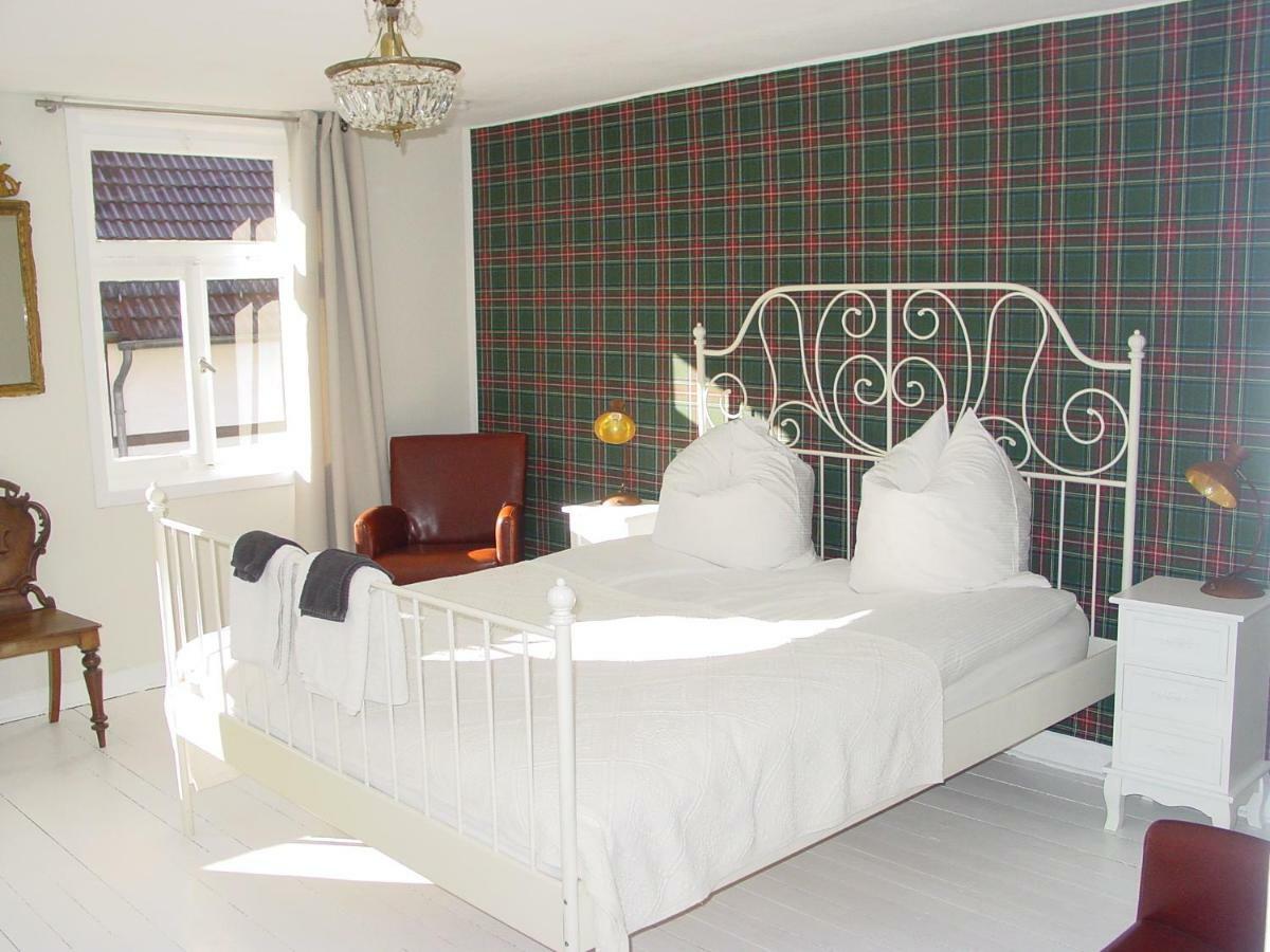 Helmarshausen Robert'S Bed & Breakfast מראה חיצוני תמונה